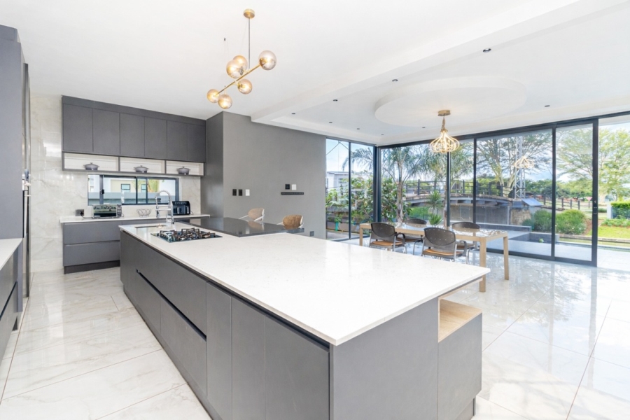 6 Bedroom Property for Sale in The Islands Estates North West